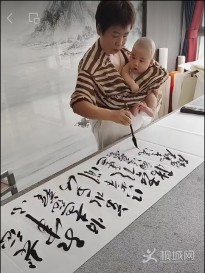 ��������