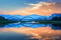 �ʺ������ϼ��һ��һ�D��